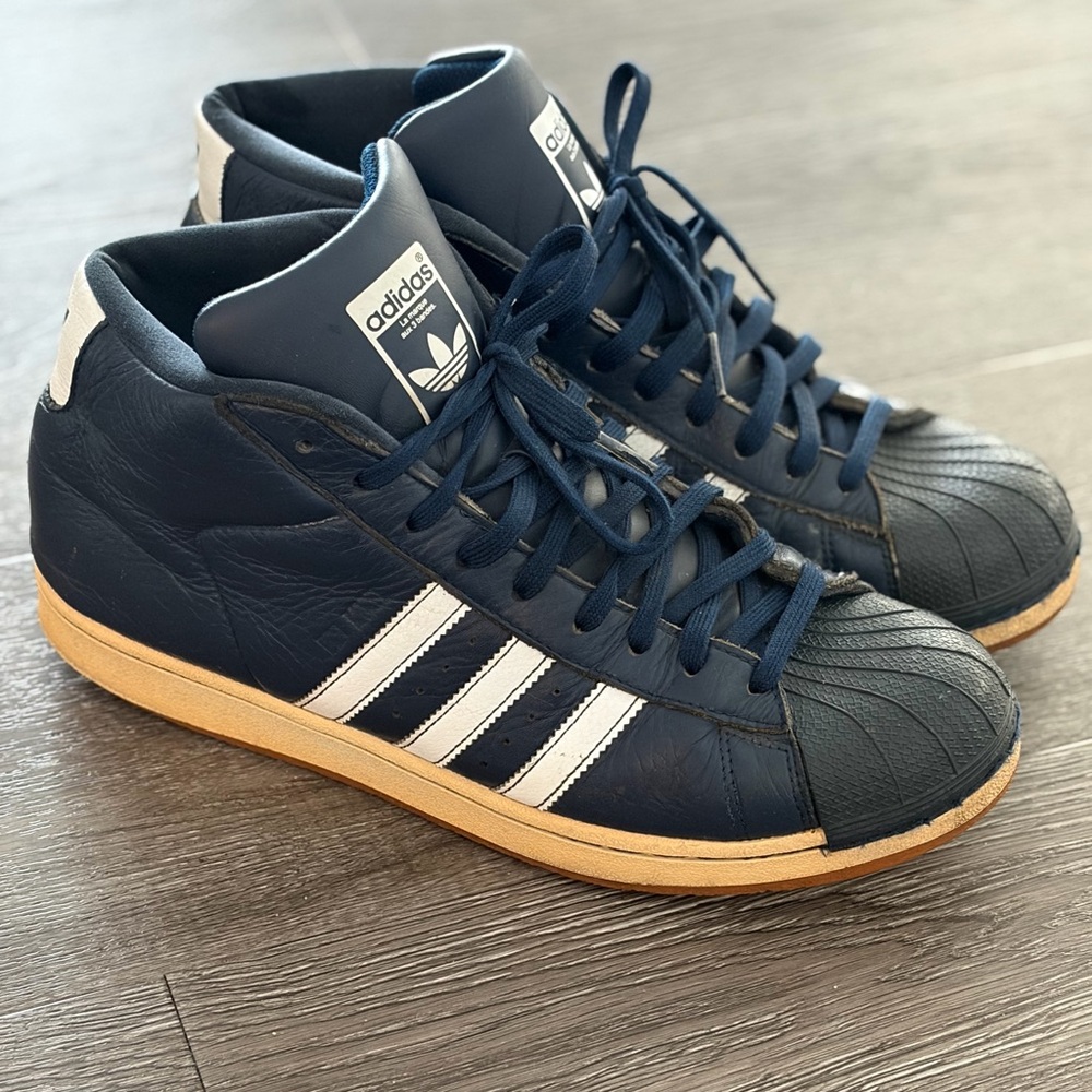 Adidas Men Men size 10 Originals / Pro Model Limited Edition Sportswear Icon